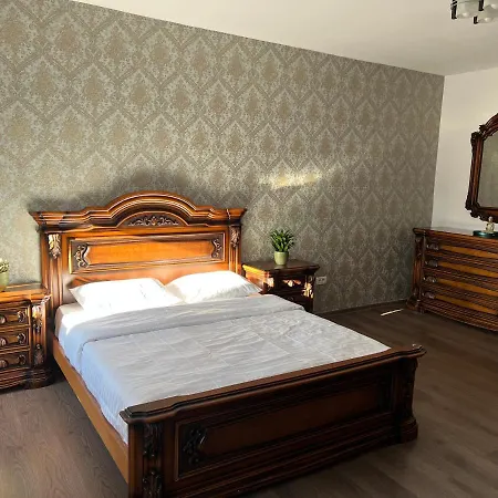 Coroni Piata Sfatului Apart Apartment